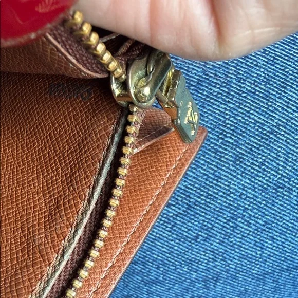 Louis Vuitton Monogram Brown Crossbody Bag - Picture 6 of 10